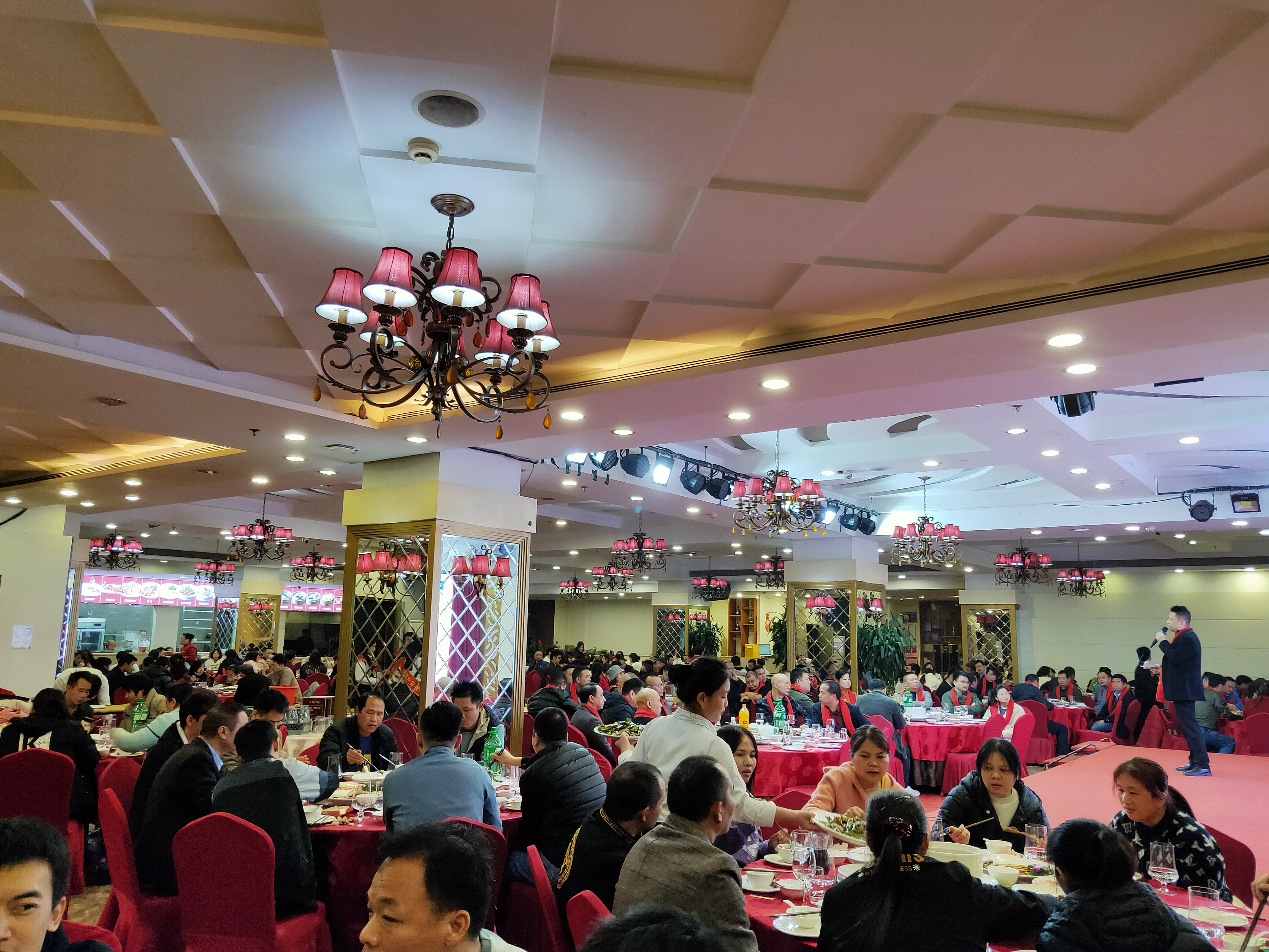 “龍騰虎躍”——紐萊克集團(tuán)2023年會(huì)慶典暨2023年度表彰大會(huì)圓滿(mǎn)舉行